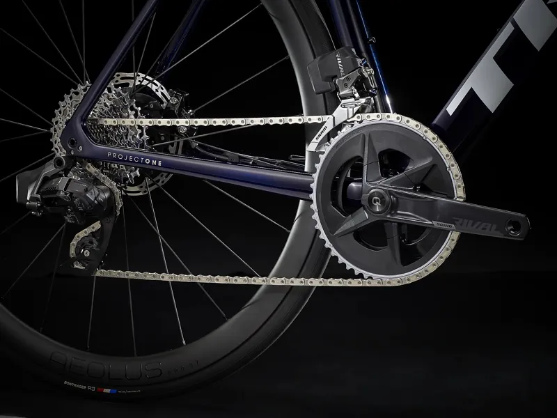 TREK Emonda SLR 6 AXS Road Bike in Navy Carbon Smoke and Red-10